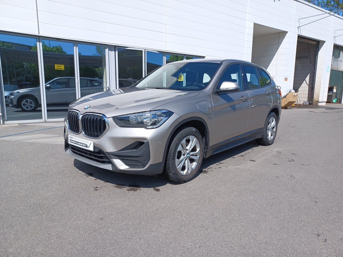 X1 xDrive25e Adv. HUD Apple CarPlay Vorb RFK DAB HIFI Shz