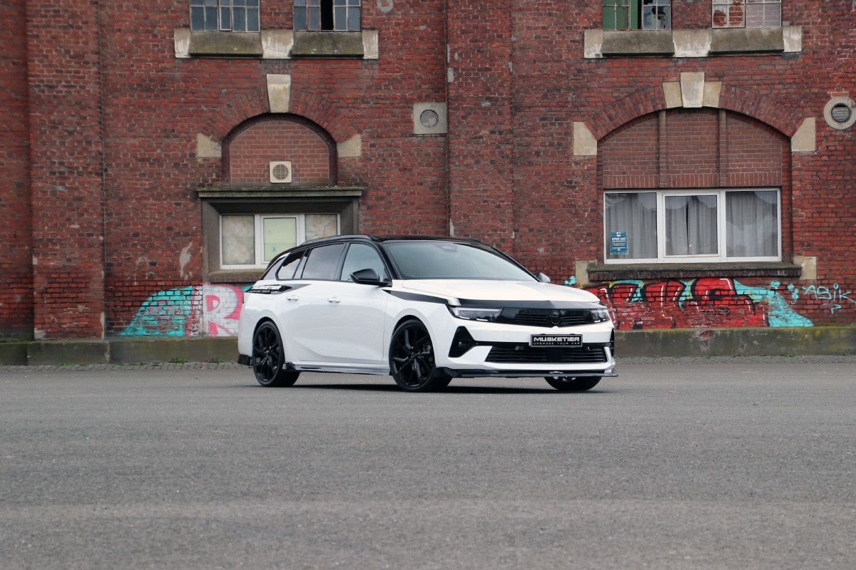 Opel Astra Sports Tourer Line MU-Komplettumbau