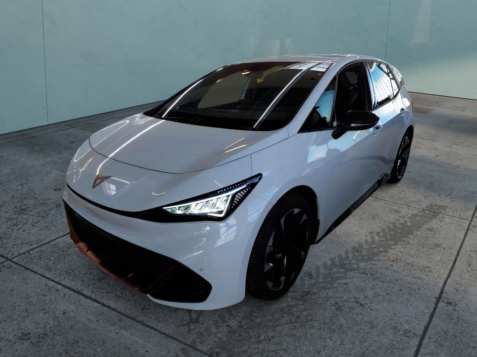 CUPRA Born 77kWh | | | |