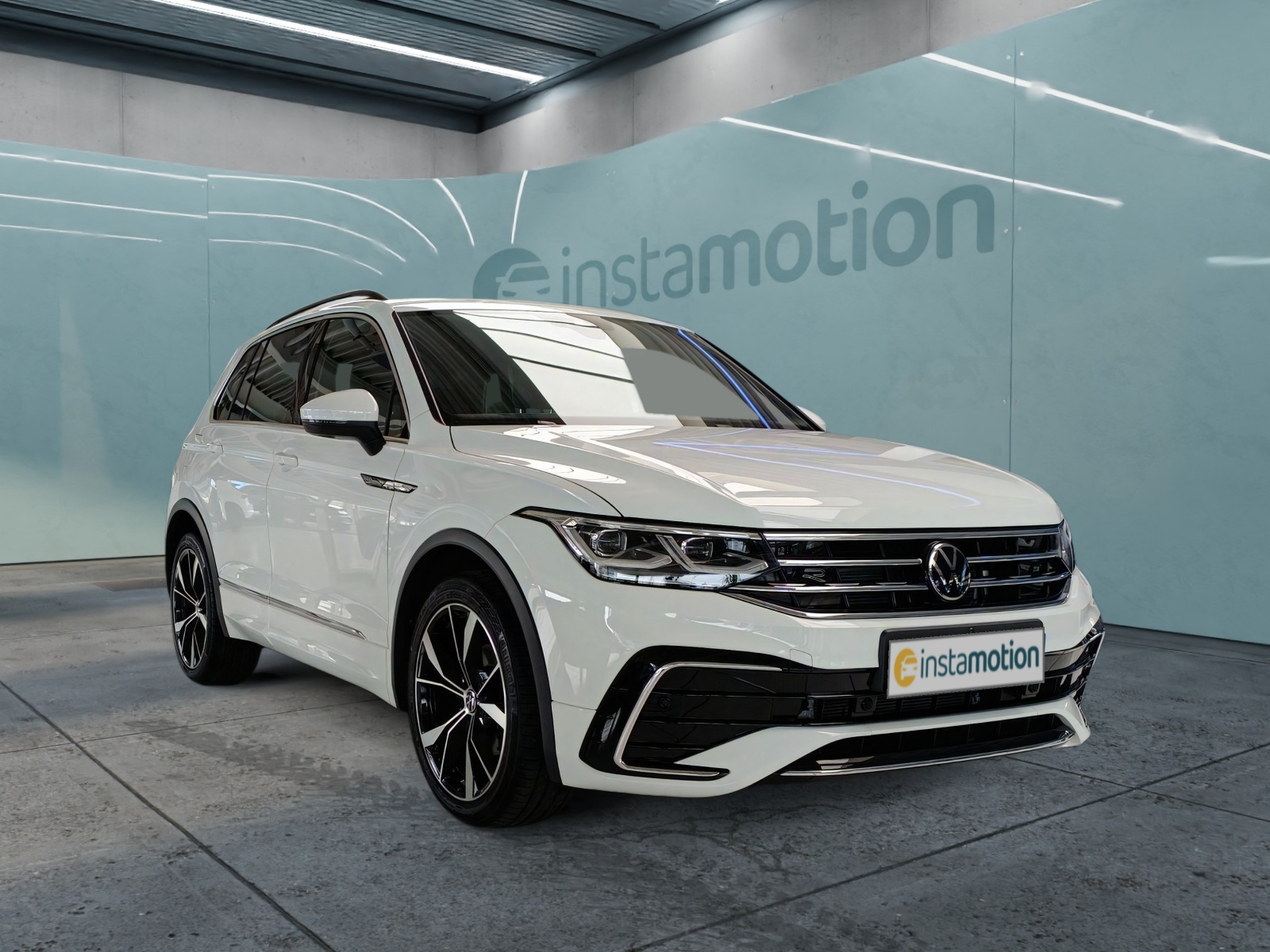 Volkswagen Tiguan 2.0 TDI R-LINE 150 IQ LIGHT