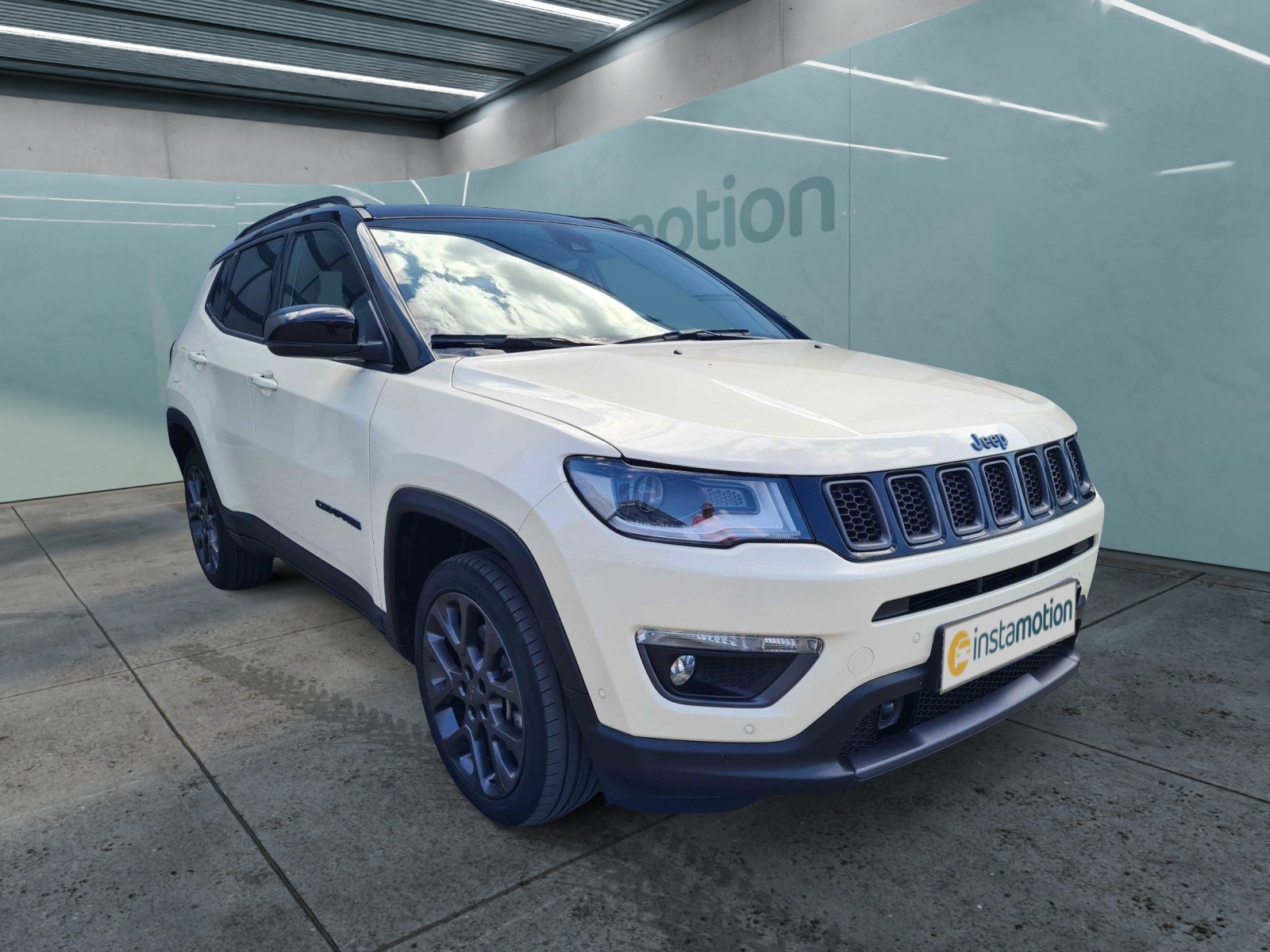 Jeep Compass 1.3 First Ed 4Xe 240PS T