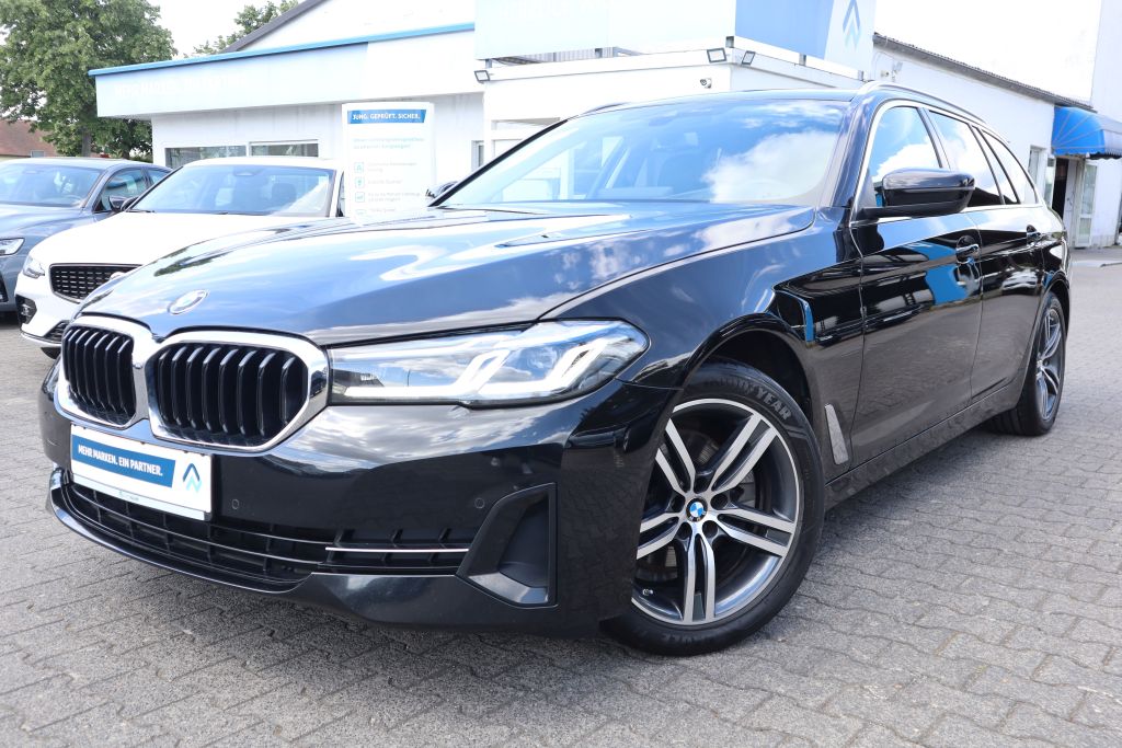 520d Touring Aut.|AHK|NAVI|HEAD-UP|PANO|LEDER|
