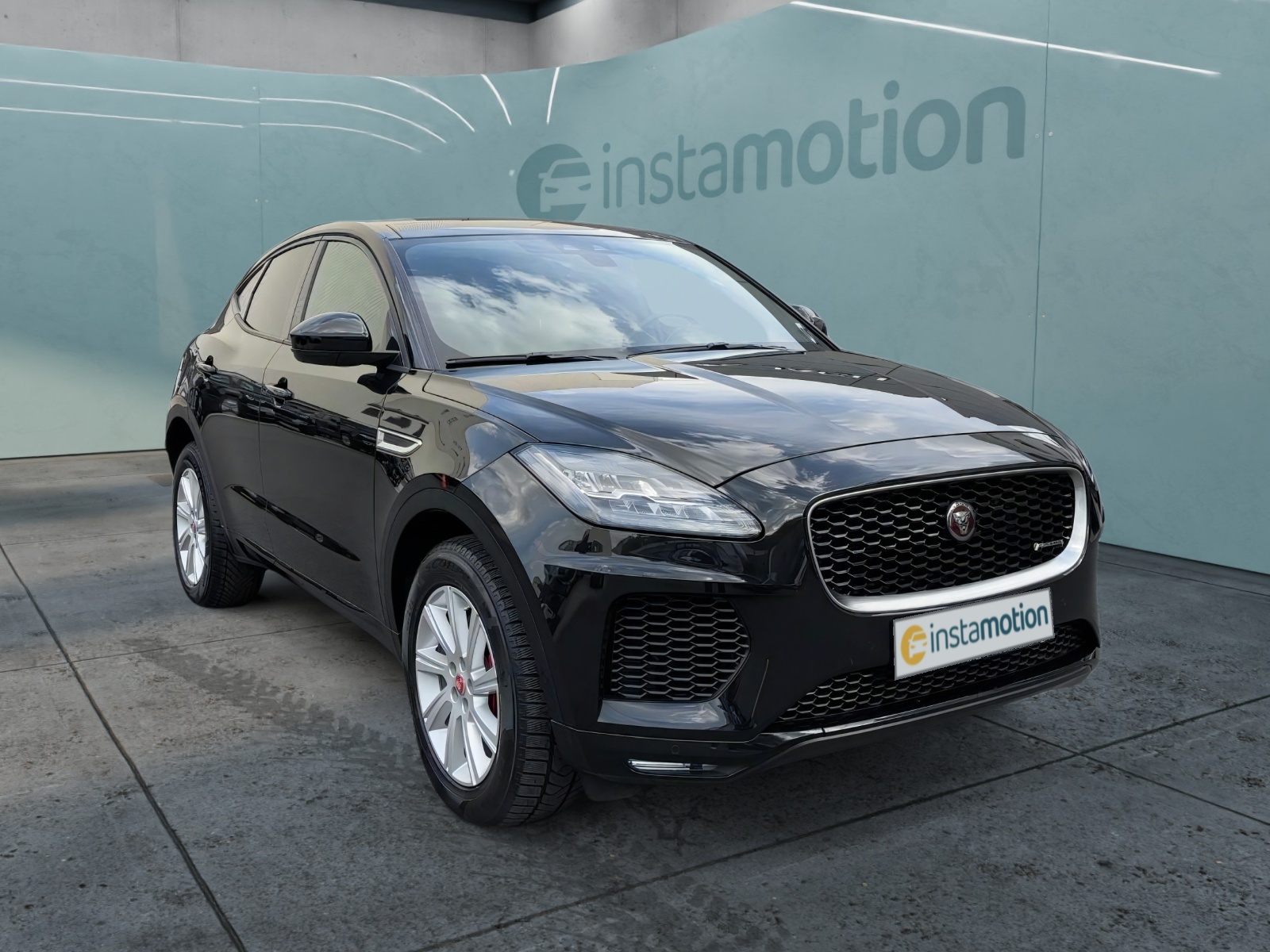 E-PACE D240 R-Dynmaic SE FLA 360 Leder SpurH LED
