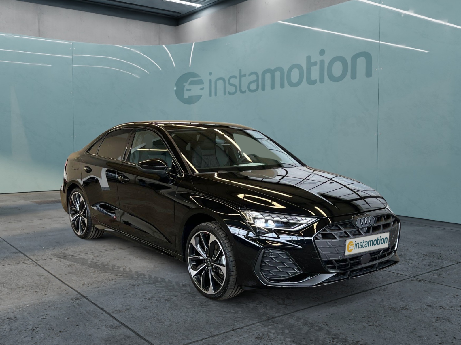Audi A3 Lim 35 TFSI S-Line Schwarz