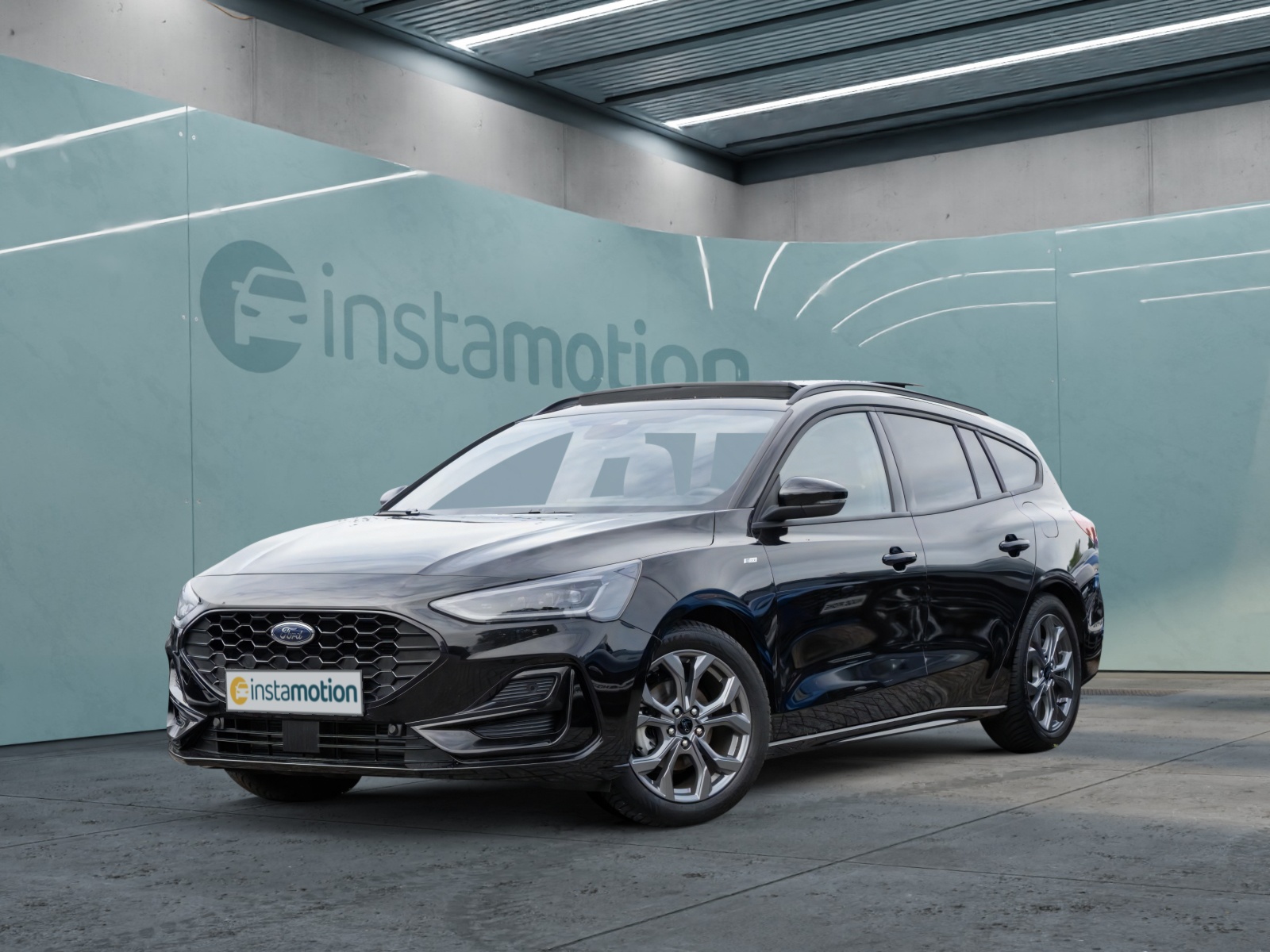 Focus ST-Line Turnier Aut. AHK Pano-Da. LED-Matrix WI-PKT
