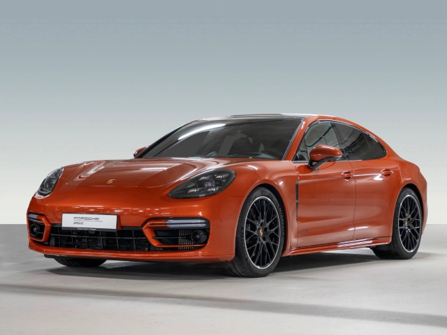 Porsche Panamera GTS Sport Chrono
