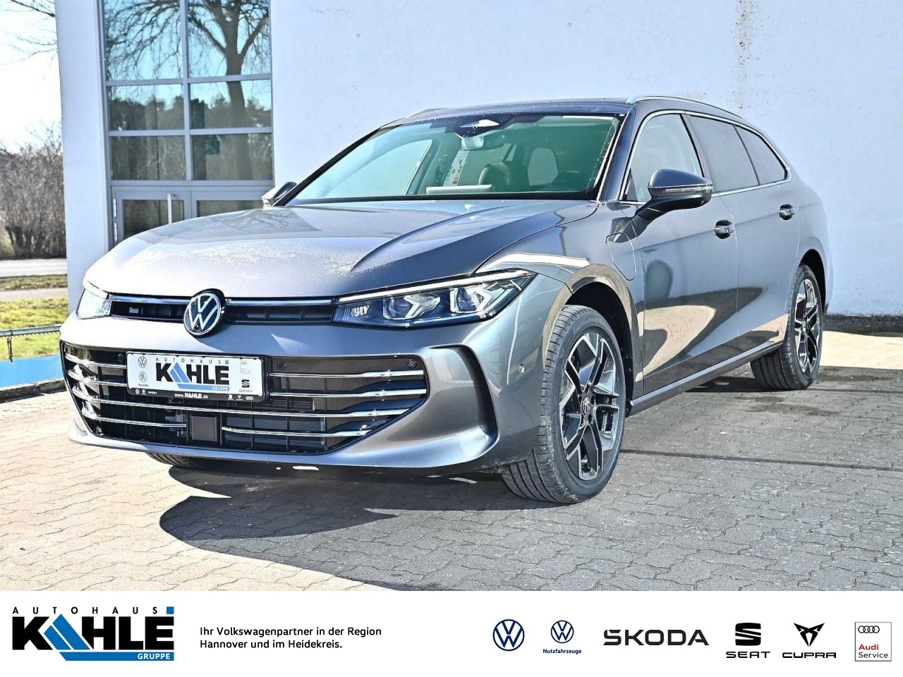 Passat 1.5 eHybrid DSG OPF Elegance Pano IQ.Drive BusinessPre AHK LM York