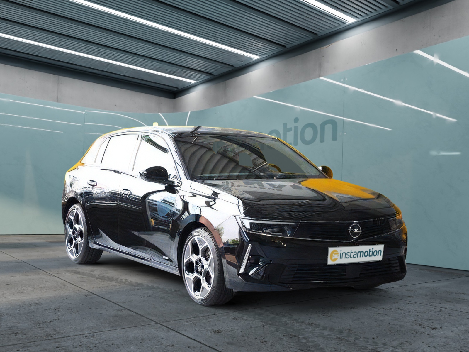 Astra L 5-trg. Ultimate Schiebedach Alcantara