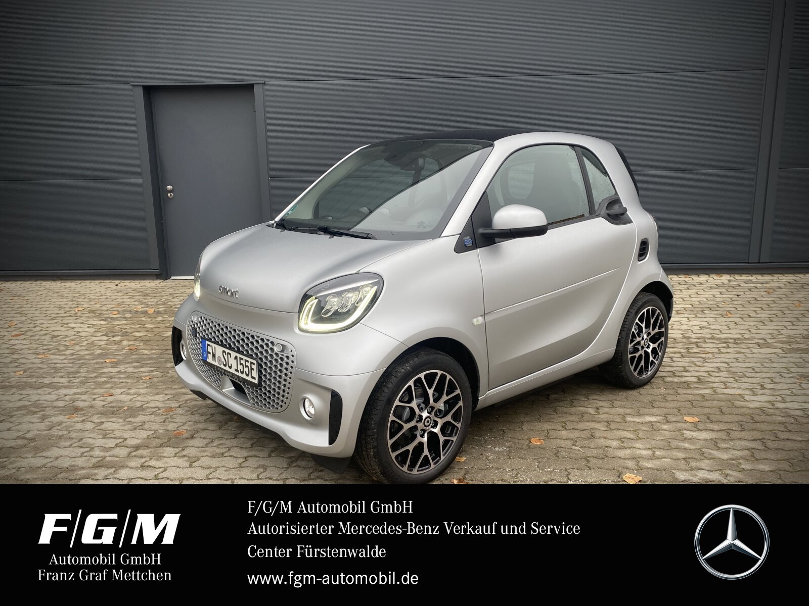 smart EQ fortwo Exklusiv VollLED 22kW PanoDach