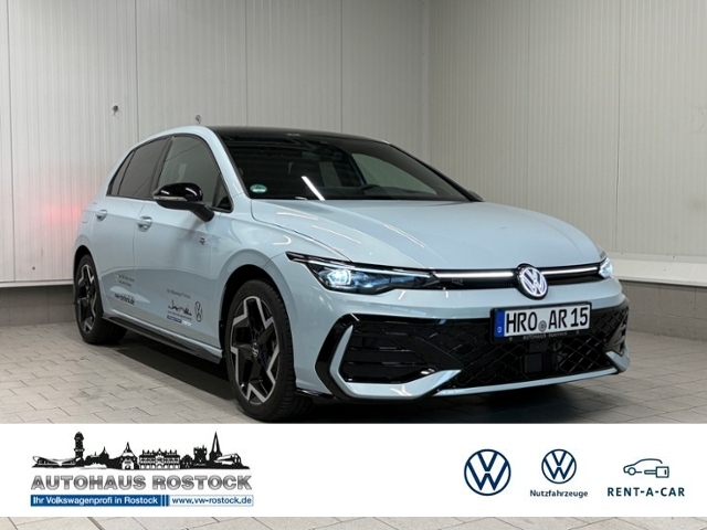 Golf VIII R-Line 2.0 TDI DSG IQ.LIGHT PANO NAVI