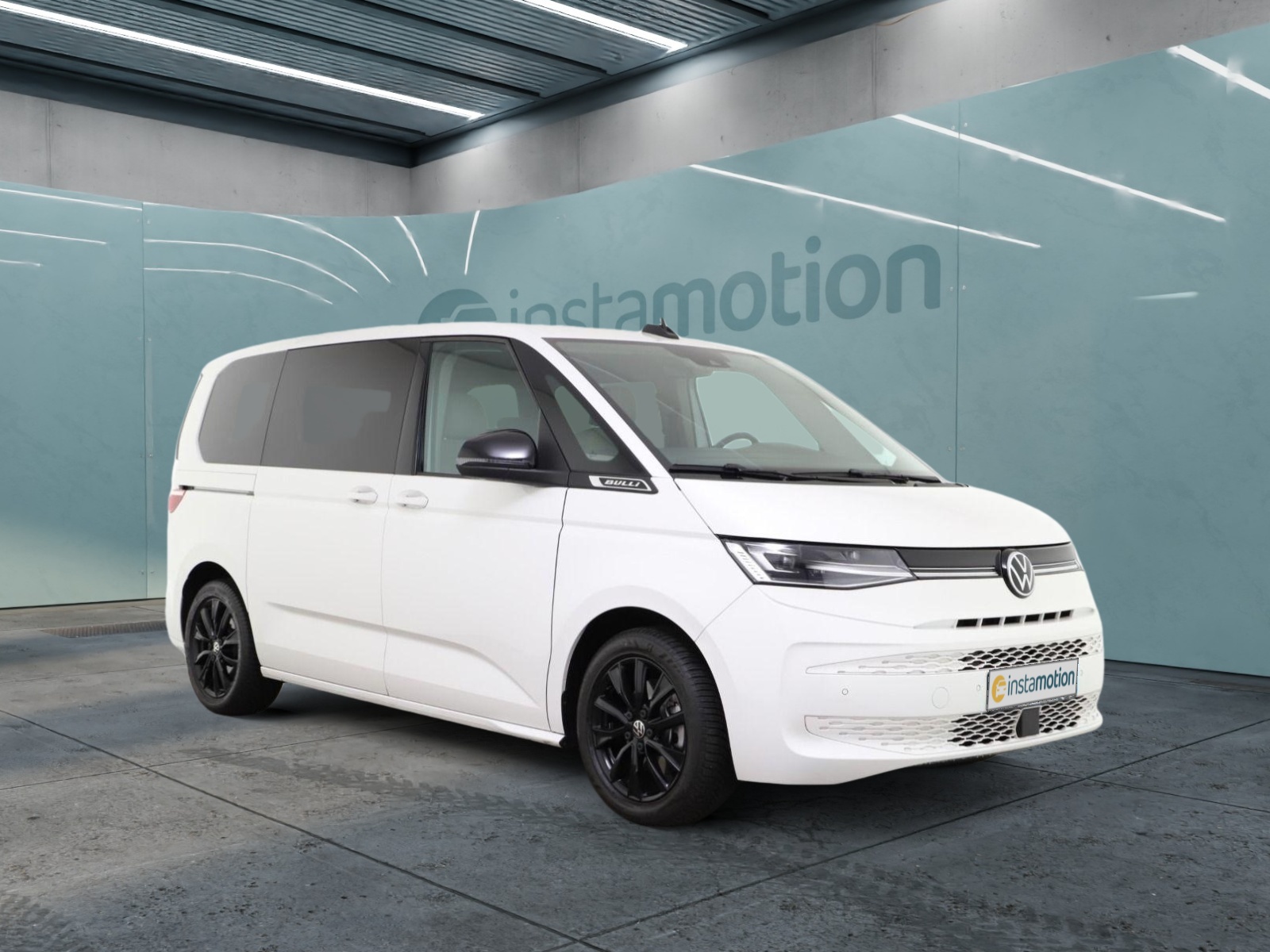 Volkswagen T7 Multivan 2.0 TDI Multivan Life Mufti 18