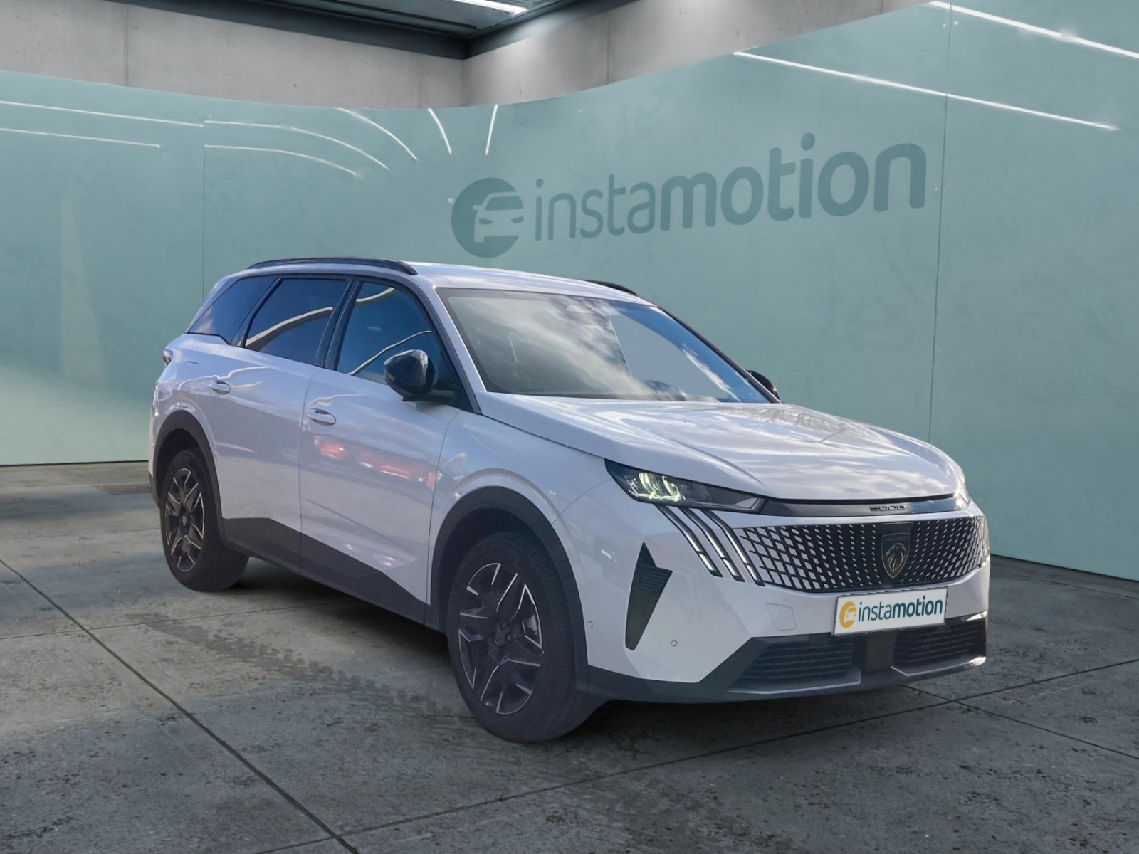 Peugeot 5008 Allure Hybrid 136PS e Drive