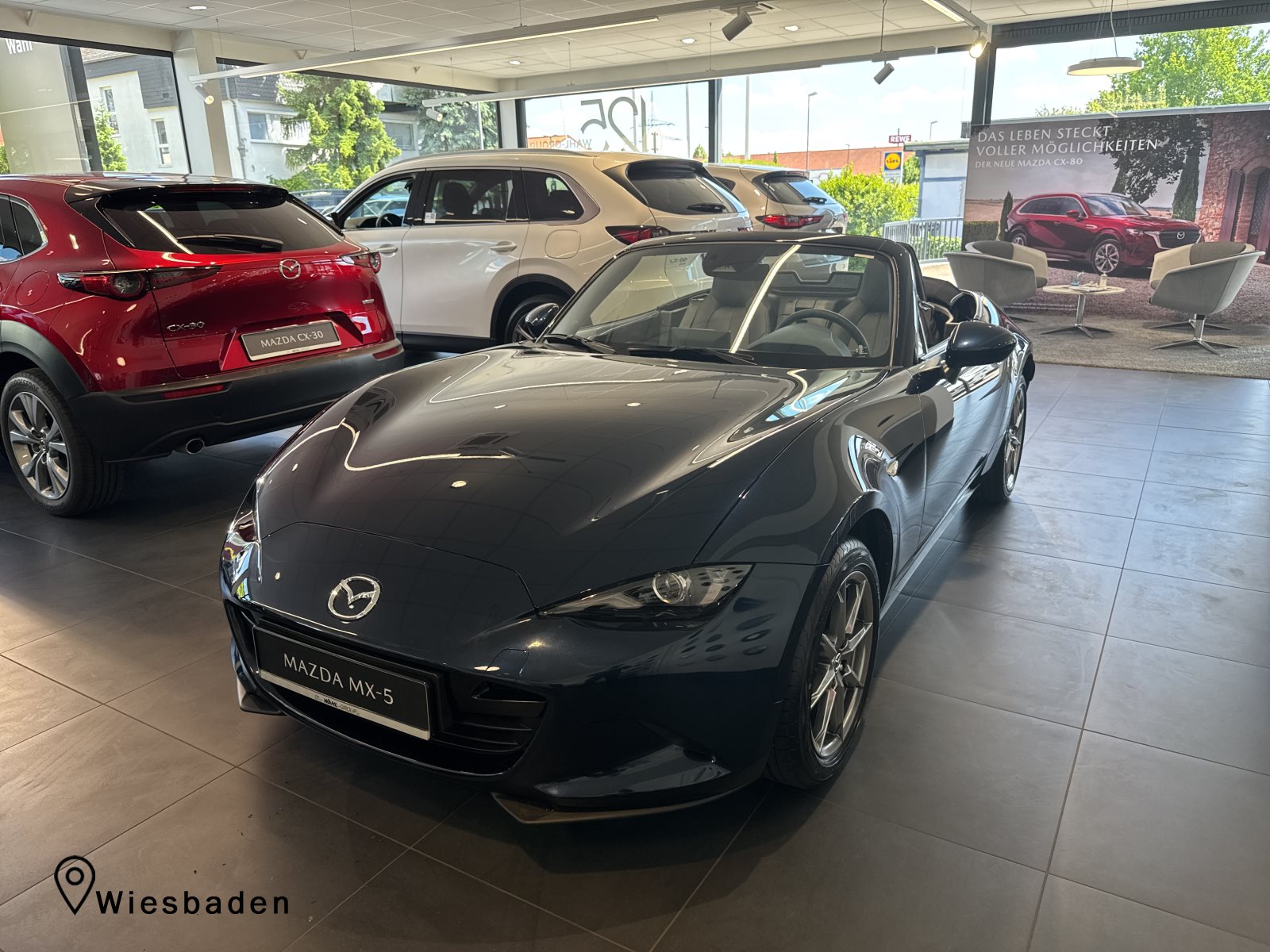 MX-5 2ST 1.5L SKYACTIV-G 132 6MT Exclusive-line