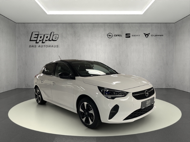 Corsa-e Elektro Rückfahrkamera Quickheat Schnellheizsystem