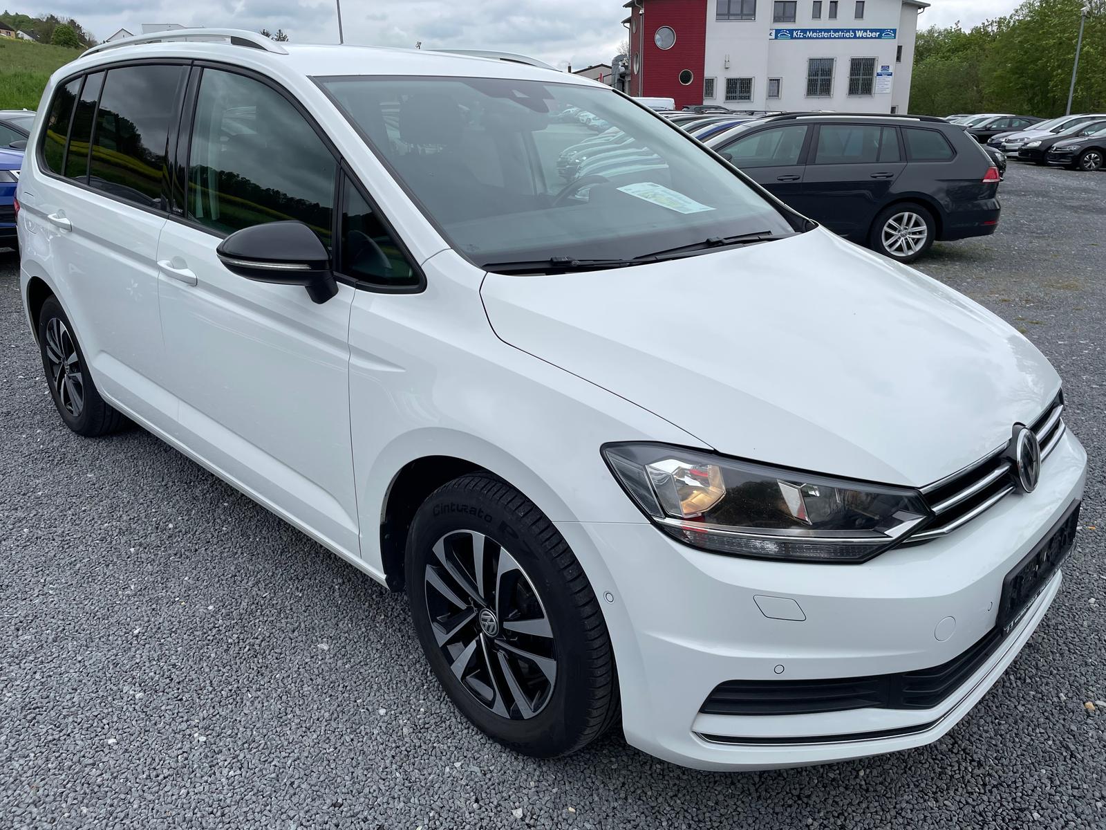 Volkswagen Touran 2.0 TDI IQ-DRIVE FAMILY&SPIEGEL-PAKET FRONT PDCvo hi Parklenkassist
