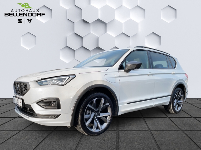 Tarraco FR e-HYBRID 1.4 TSI DSG AHK Panoramadach Navi digitales Cockpit