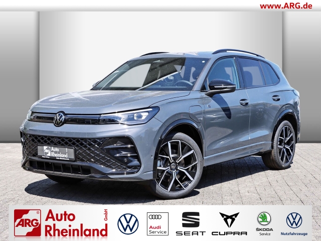 Tiguan R-Line 1,5 l eHybrid DSG/KOMFORTP./INFOTAINP./AHK/PANO