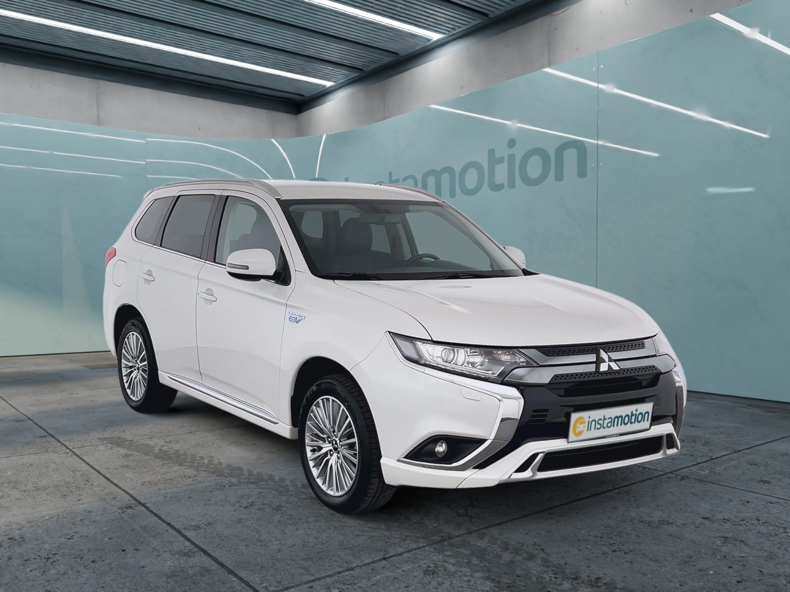 Outlander PHEV Basis Spirit 4WD*Navi*RFK