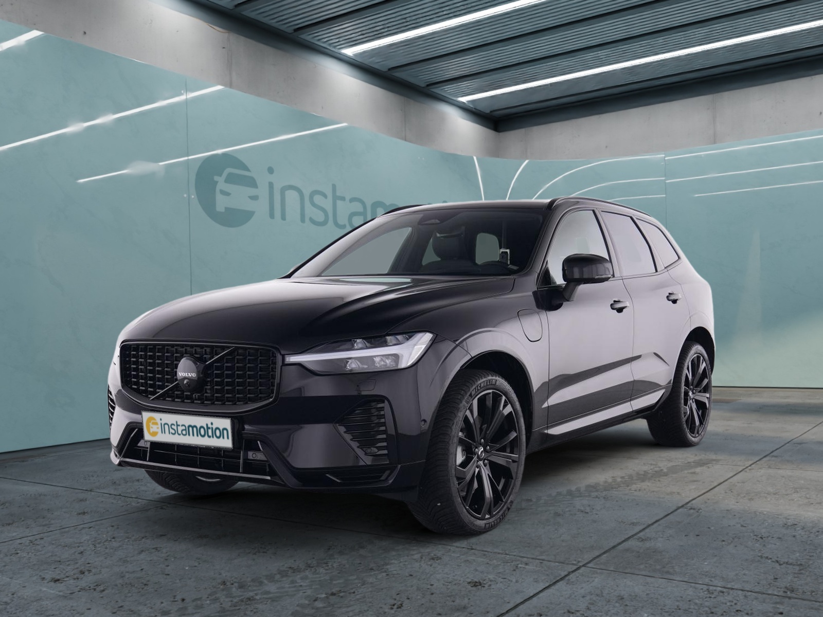 XC60 T6 AWD Plus Black Edition+HUD+360Kam+Sound