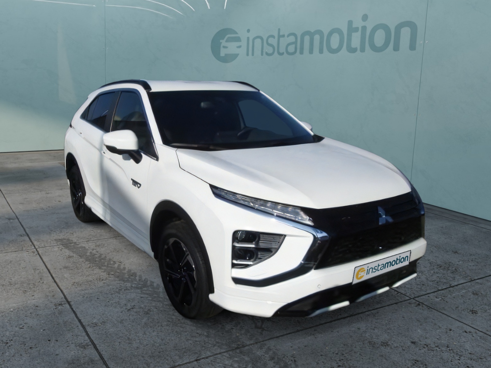 Mitsubishi Eclipse 2.4 Cross Plus Select Black Hybrid EU6d