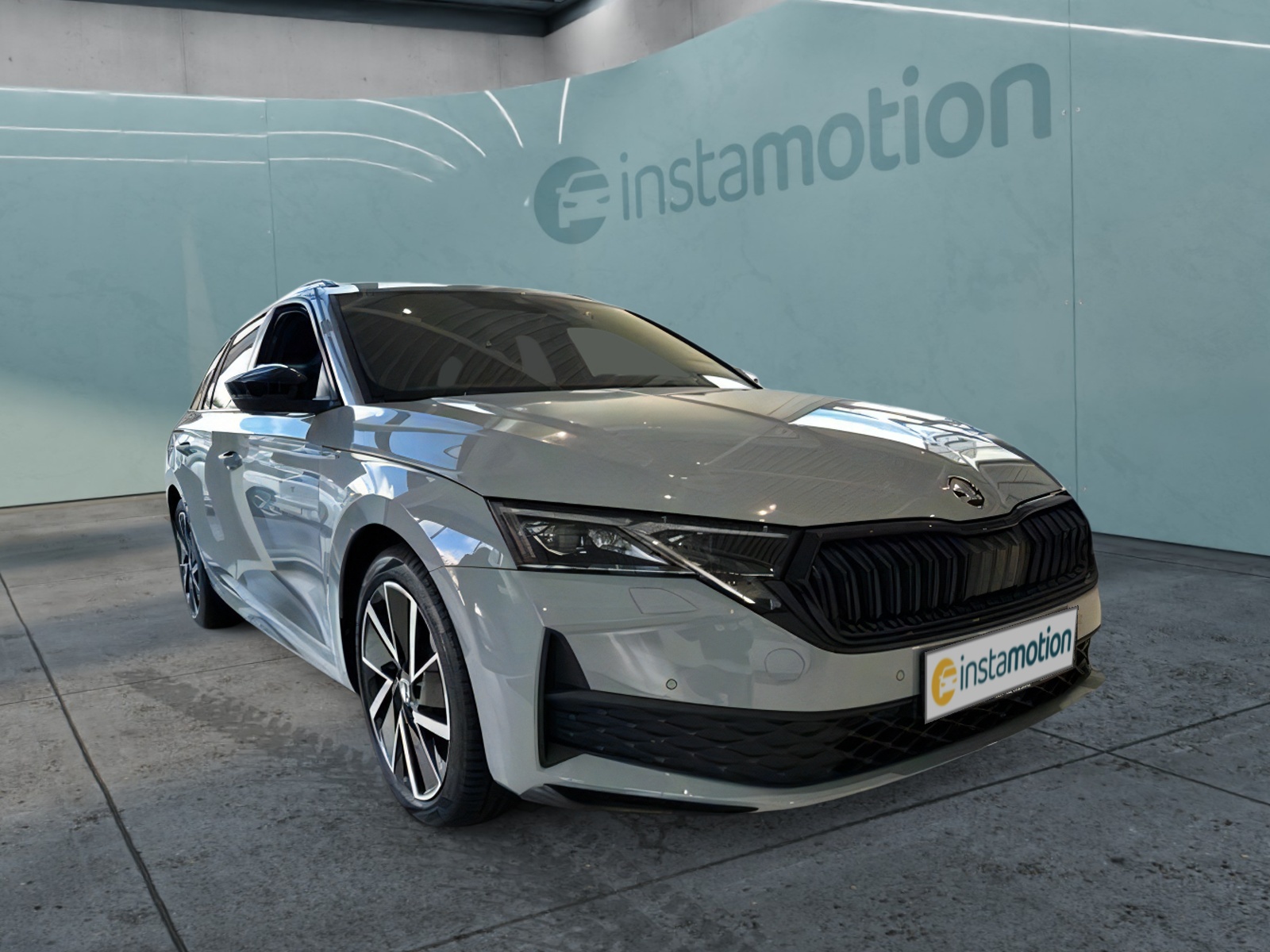 Skoda Octavia 2.0 TDI COMBI Sportline | |