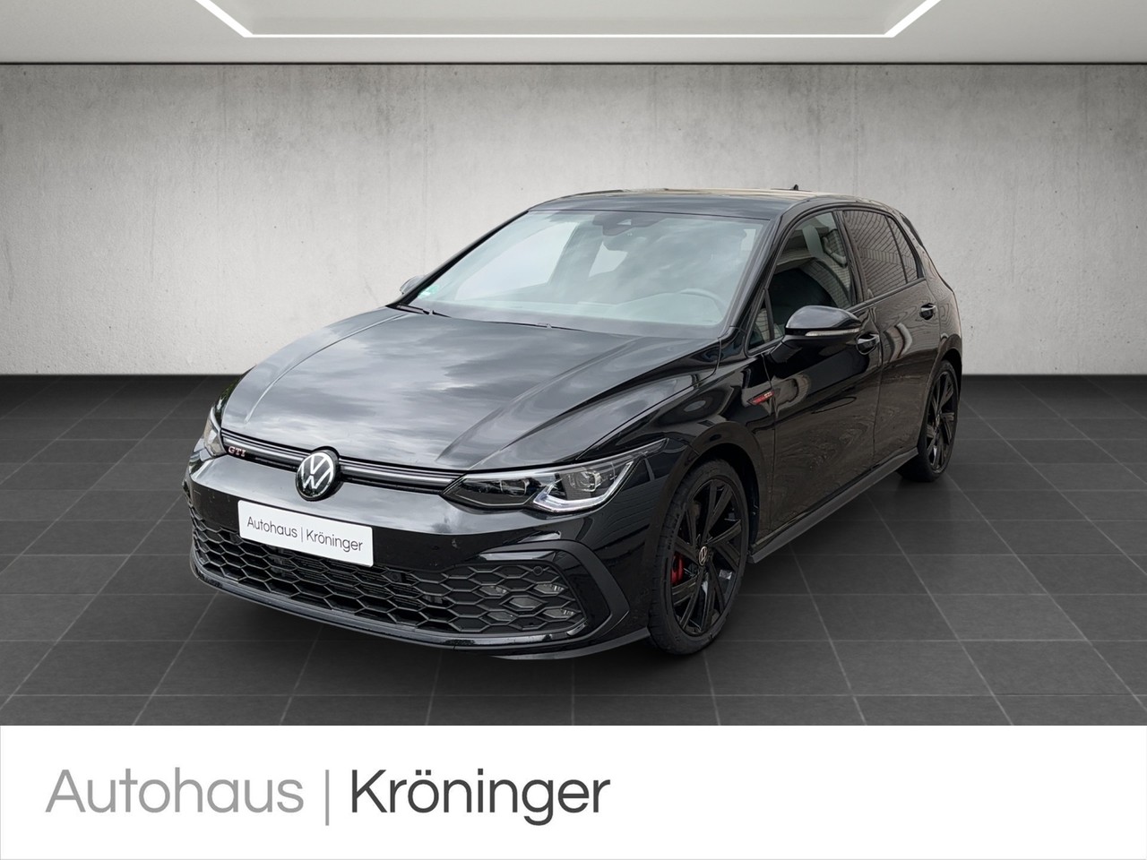 Golf VIII GTI 2.0 TSI DSG AHK BlackStyle HarmanK