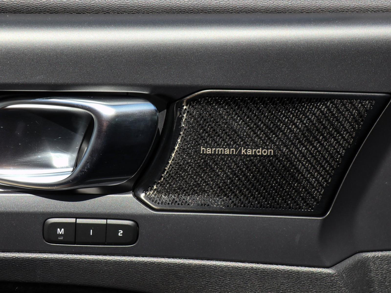 XC40 T5 Recharge Inscription #Memory/ AHK/ RFK/ PDC/ Navi