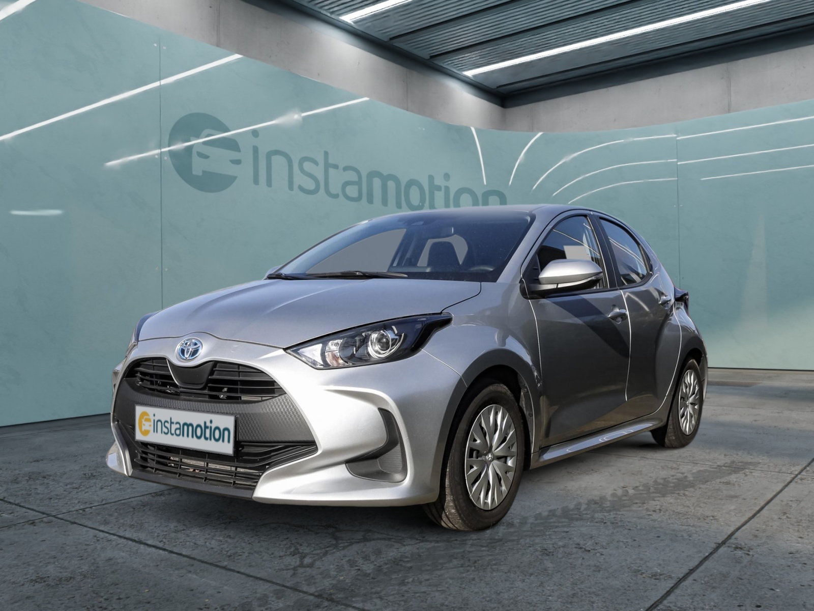 Yaris HYBRID Business Edition NAVI SHZ KAMERA KL