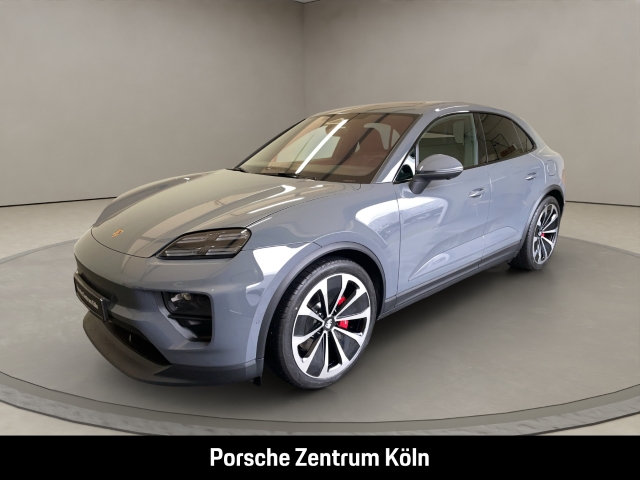 Porsche Macan 4S Electric Surround-View