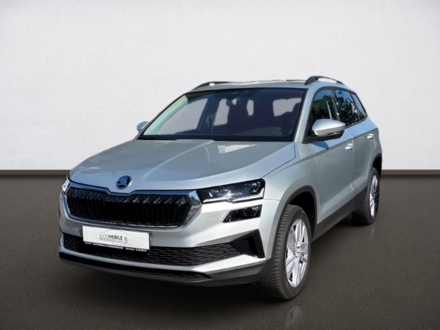Karoq Selection 1.5 TSI DSG Navi Pano Fahrassist.