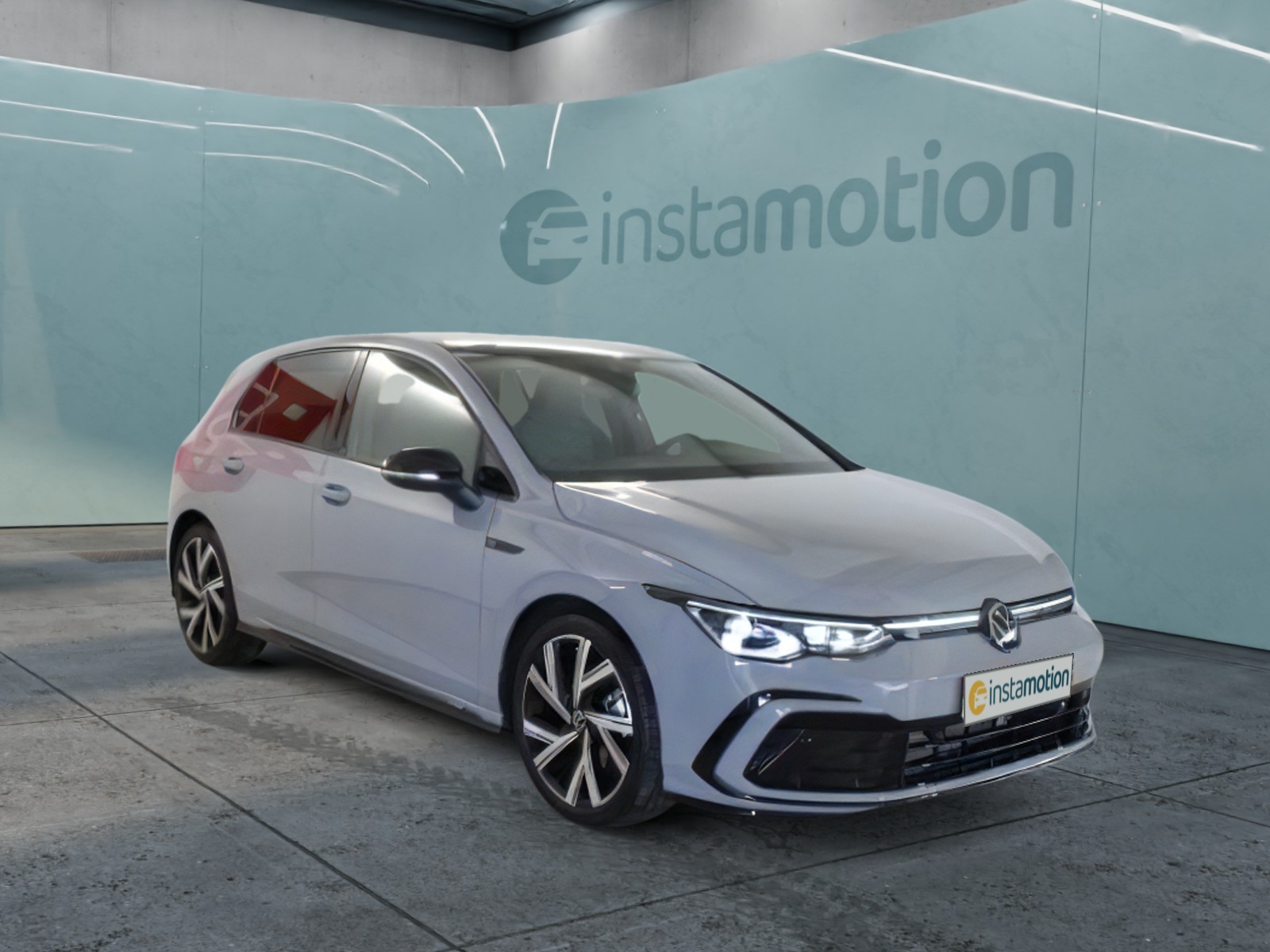 Golf 8 1.5 eTSI DSG 2x R-Line Black Style 18 AHK PANO