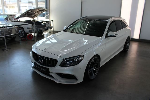 Mercedes-Benz C 63 AMG Auspuff Head
