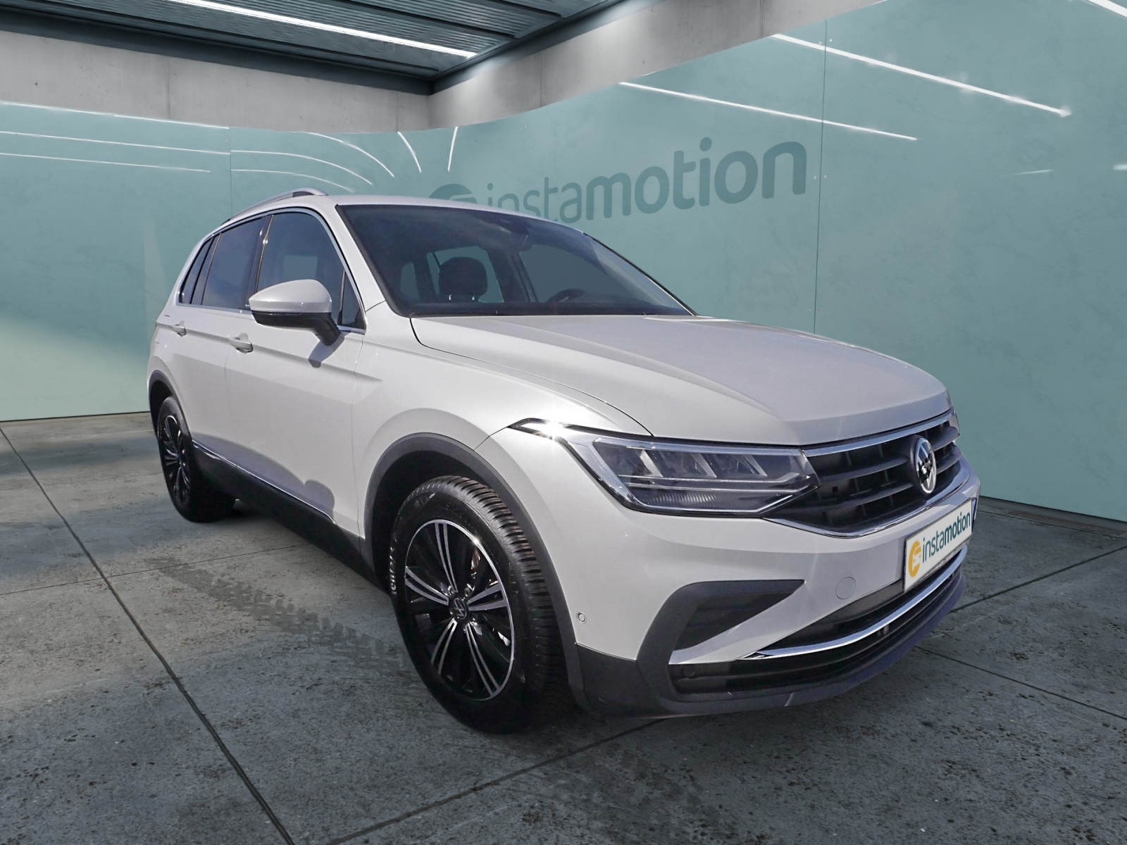 Tiguan 1.5 TSI Move ACC LED Navi RüKa Sitzh. 