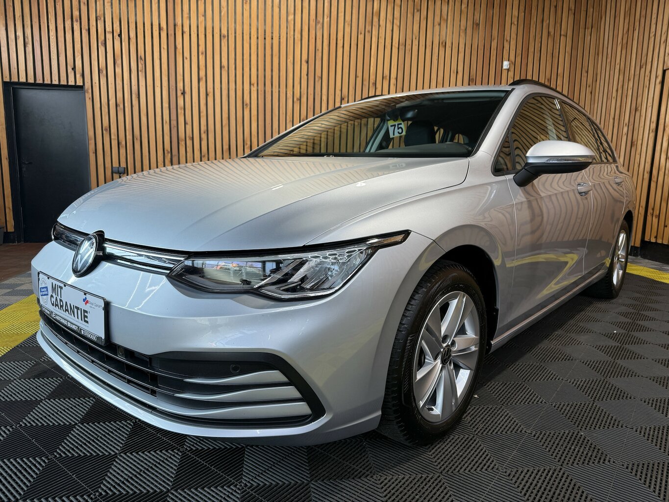 Volkswagen Golf Variant 1.5 eTSI Life