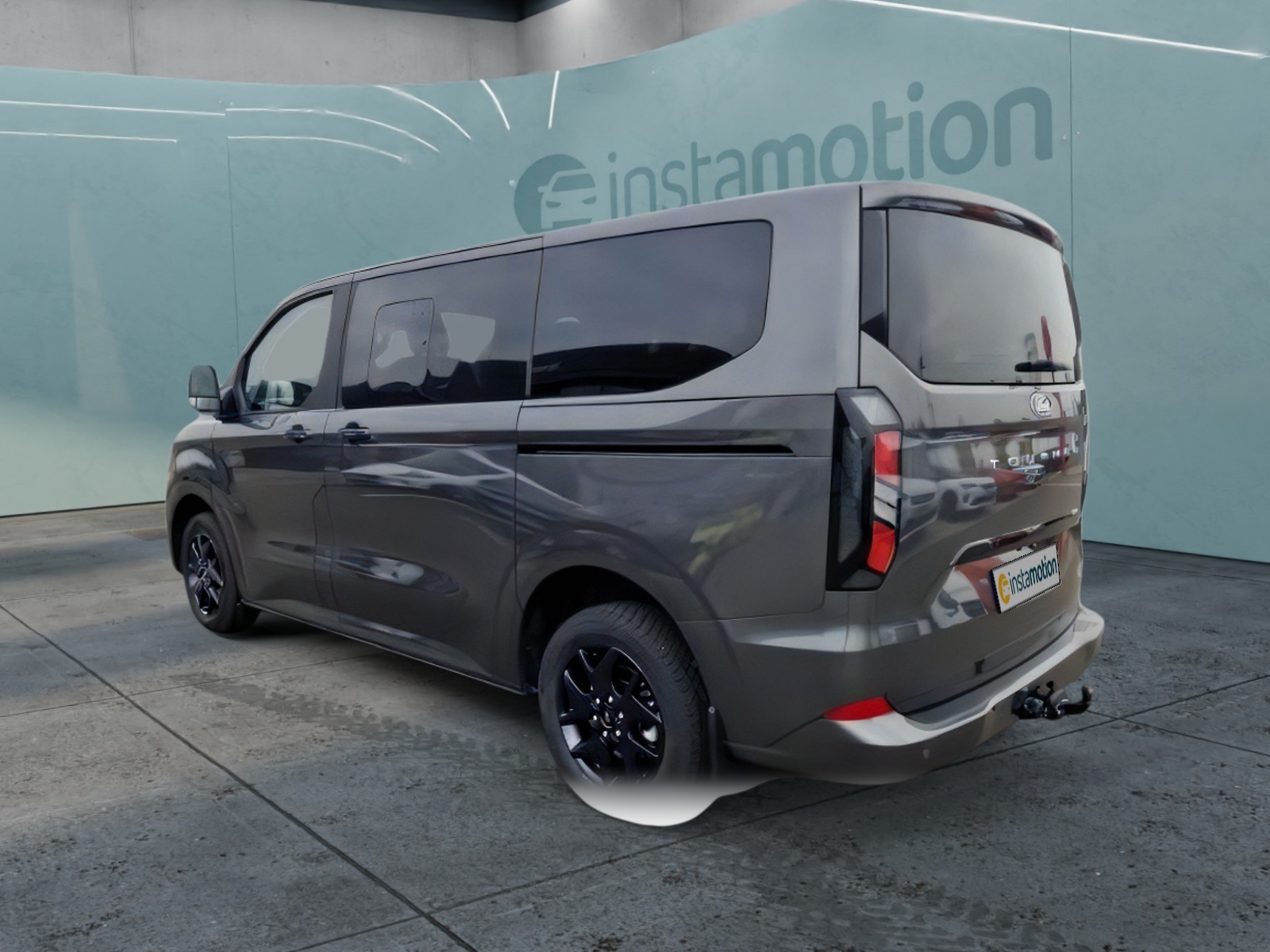 Ford Tourneo Custom 2.0 Titanium 320 L1 EcoBlue 150PS Neues Model