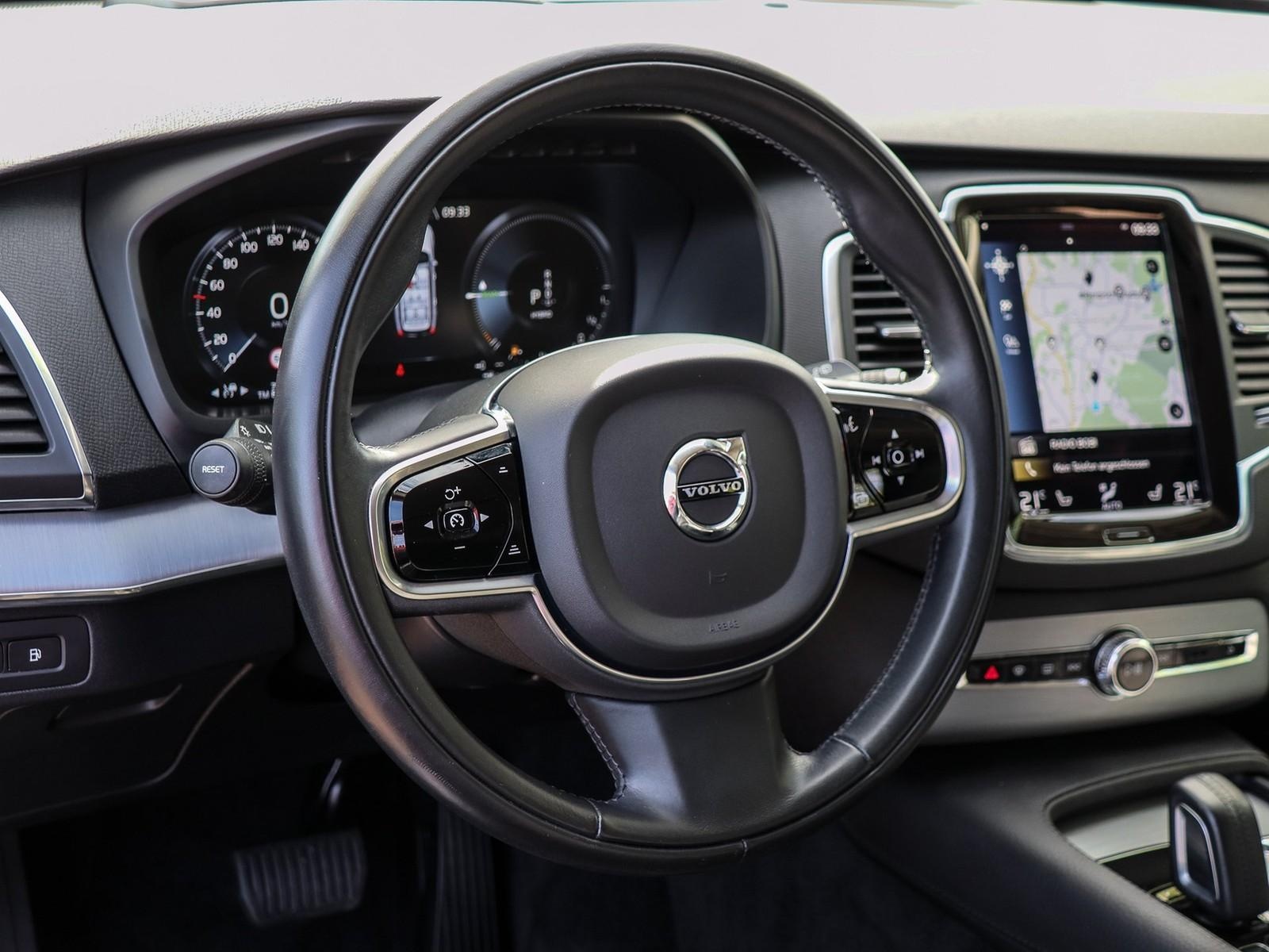 XC90 Recharge T8 R-Design