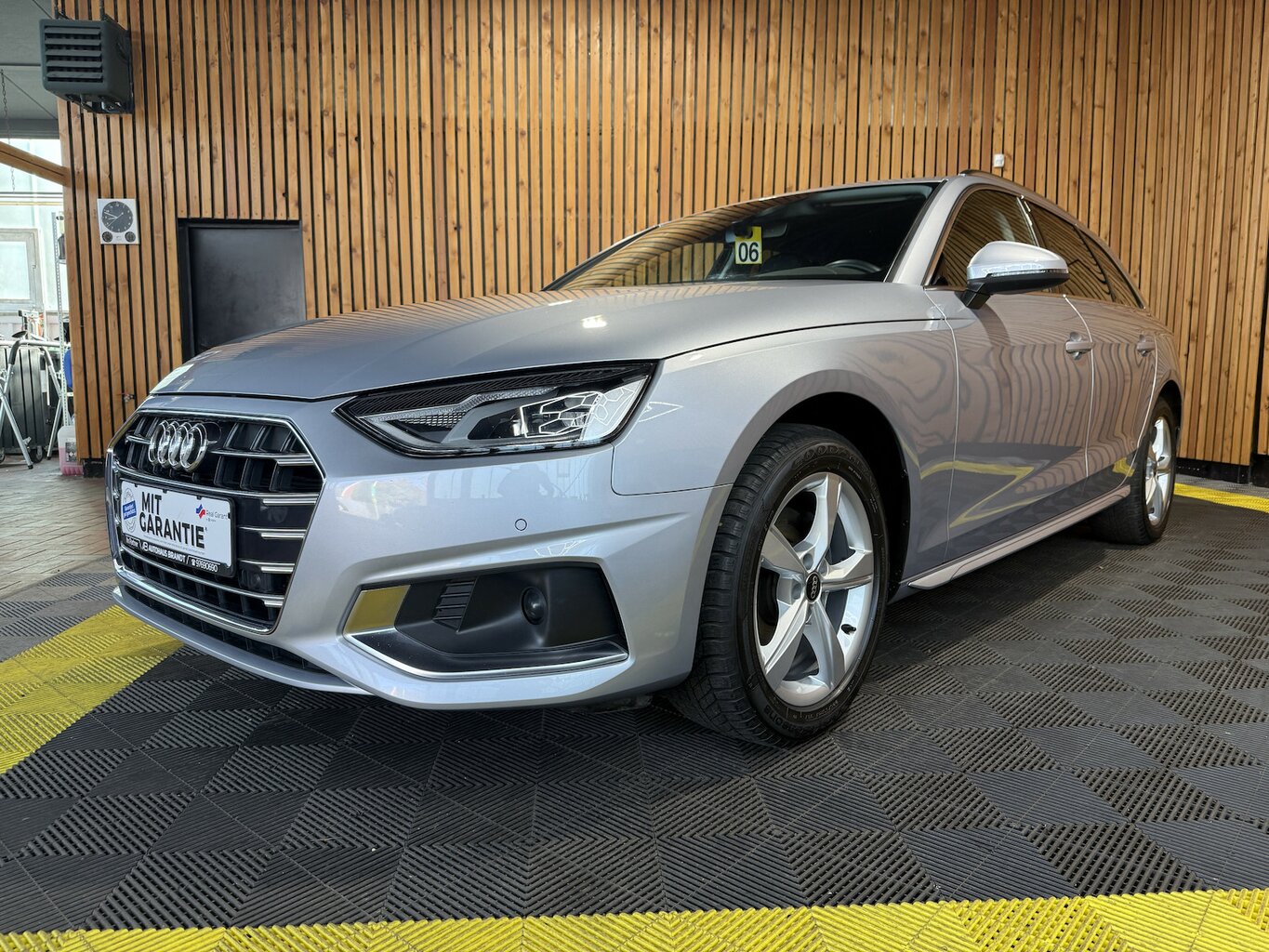 Audi A4 Avant advanced TDI App