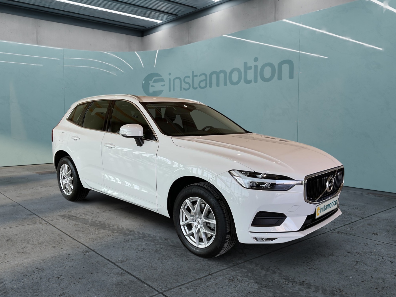 XC 60 Momentum Pro 2WD Bluetooth Navi LED Klima