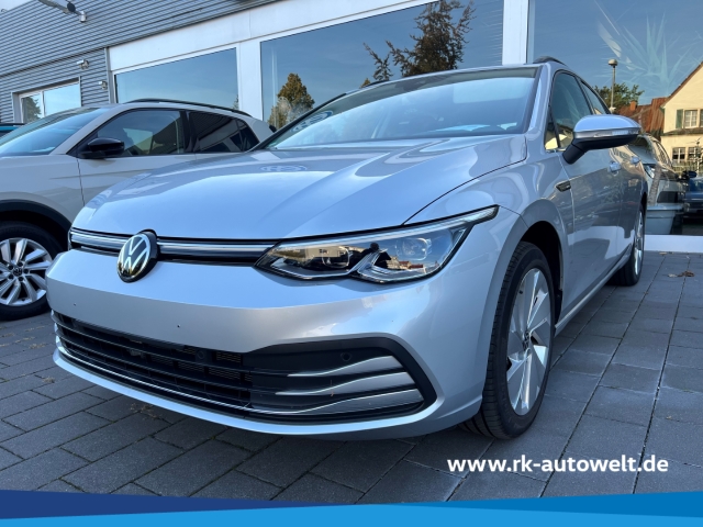 Golf Variant 1.5 TSI STYLE NAVI LED AHK Keyless Kurvenlicht Massagesitze e-Sitze
