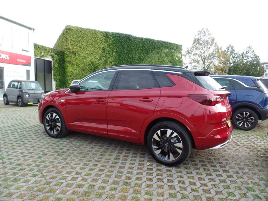 Opel Grandland 1.6 Plug-in-Hybrid Automatik Elegance