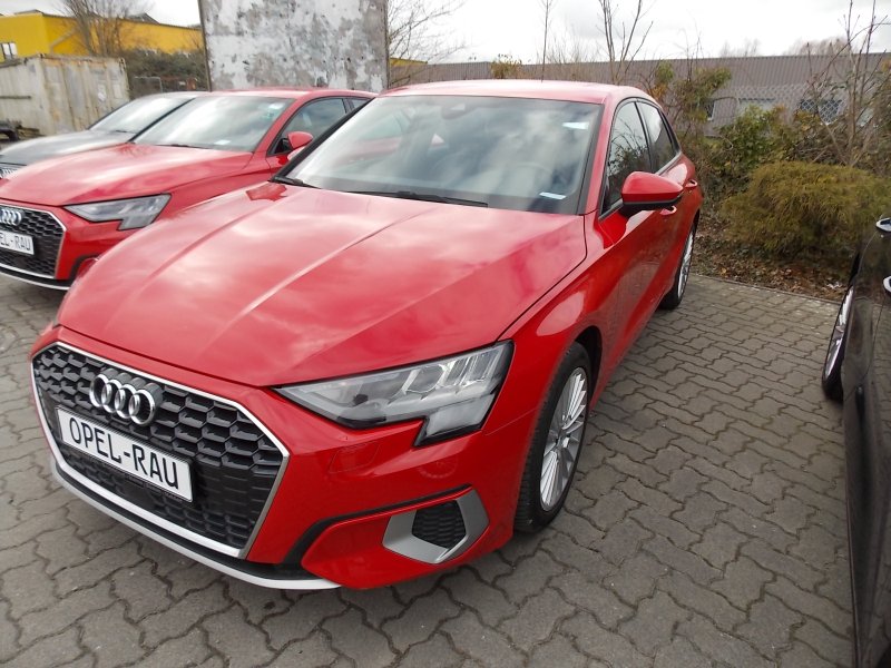 A3 30 TFSI Sportback S tronic advanced