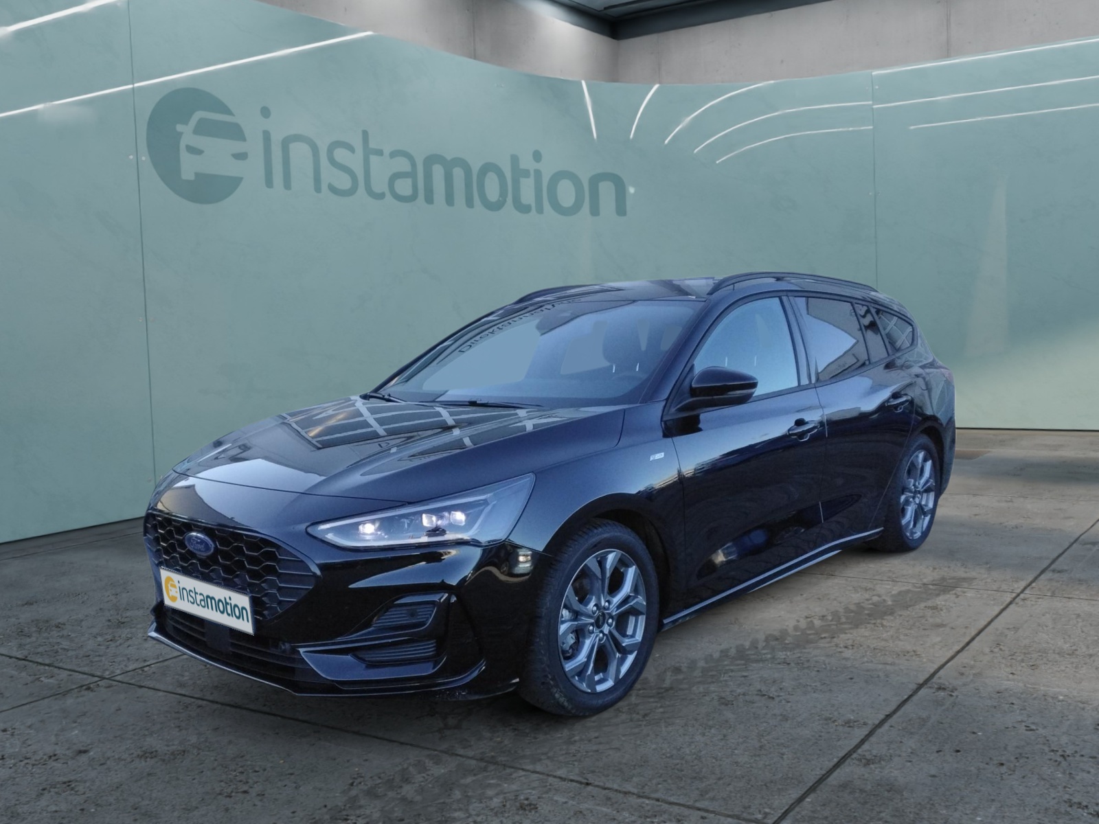 Focus ST-Line Turnier Aut. AHK Pano-Da. LED-Matrix WI-PKT