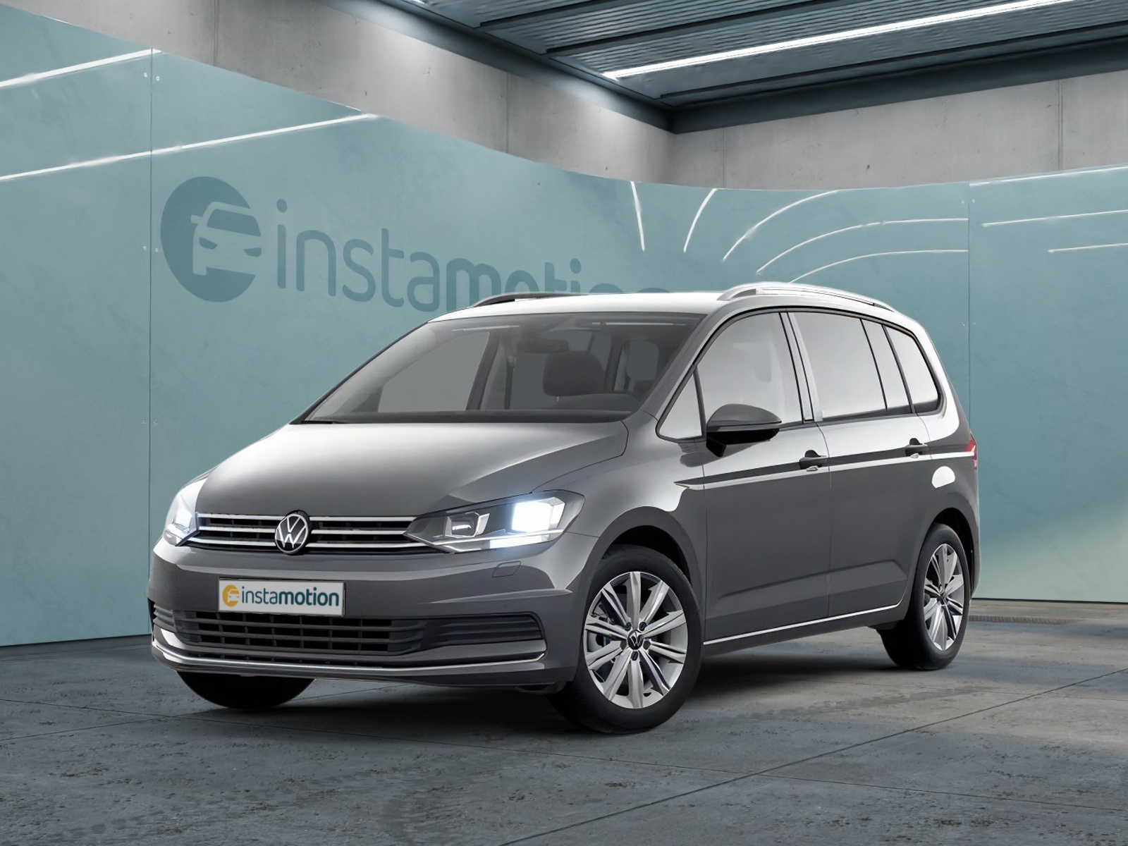 Volkswagen Touran 1.5 TSI MOVE | | | |