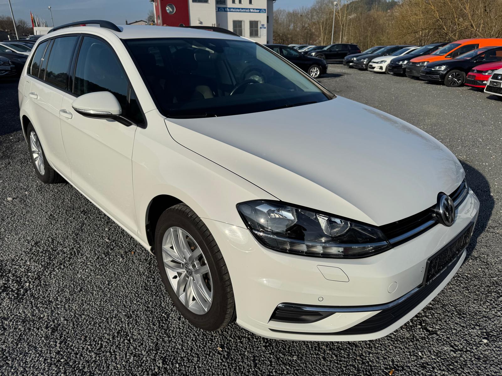 Golf VII Variant 2.0 TDI *DSG*Comfortline*PDCHI+VO*AHK*NAVI*SHZ *SRA*ACC*LANE-ASSIST*FRONT-ASSIST*LIGHT-ASSIST*