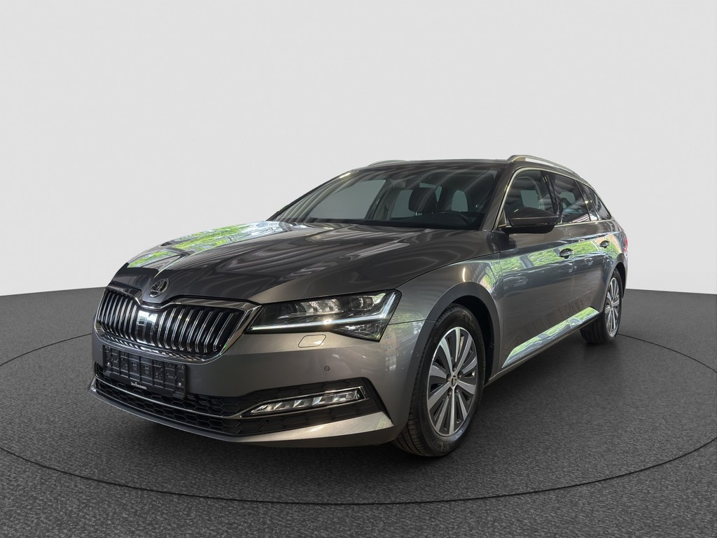 Superb 2,0 TDI 110 kW DSG Style