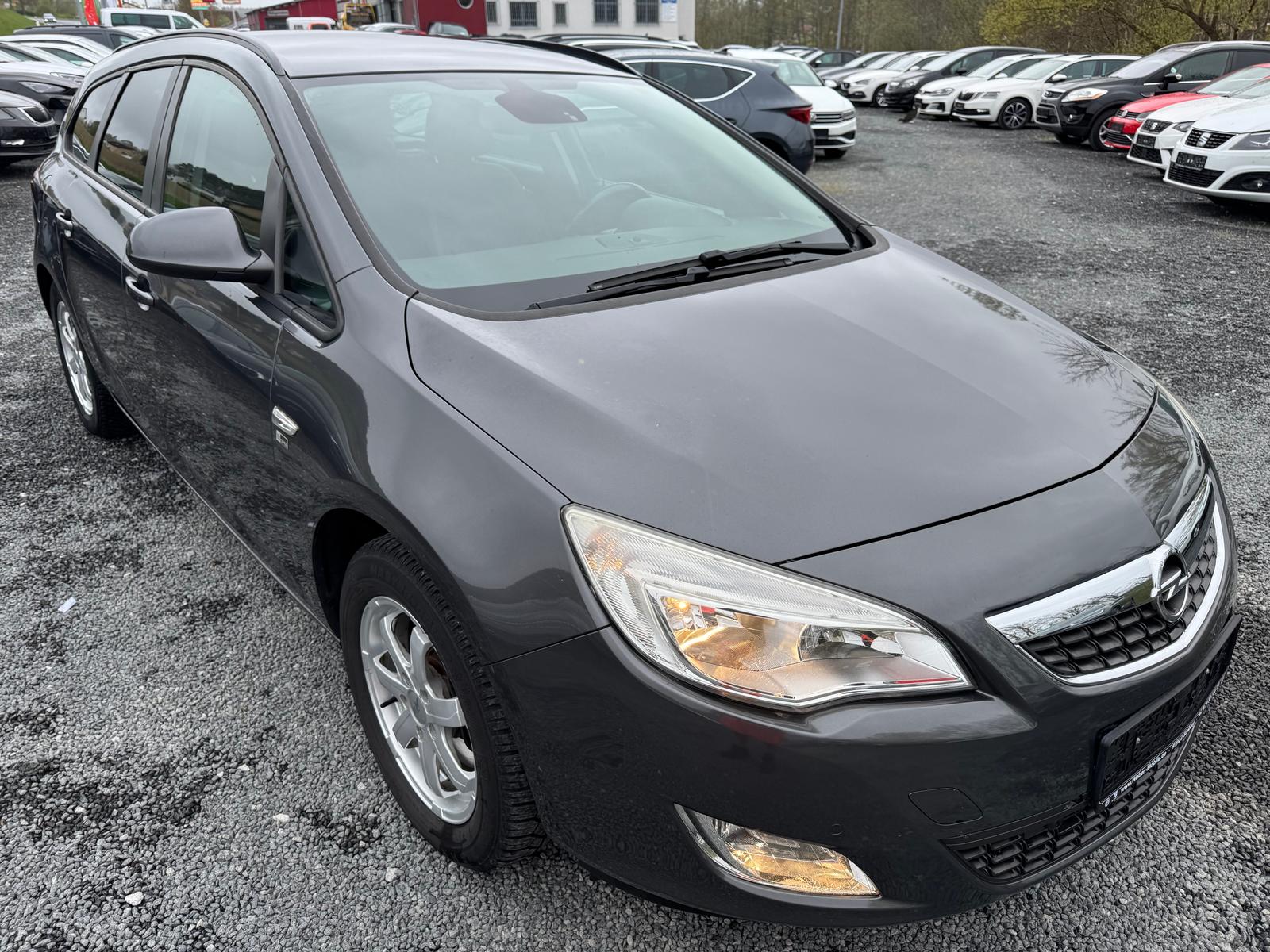 Astra J Sports Tourer 1.7 CDTI *HÄNDLER*EXPORT*