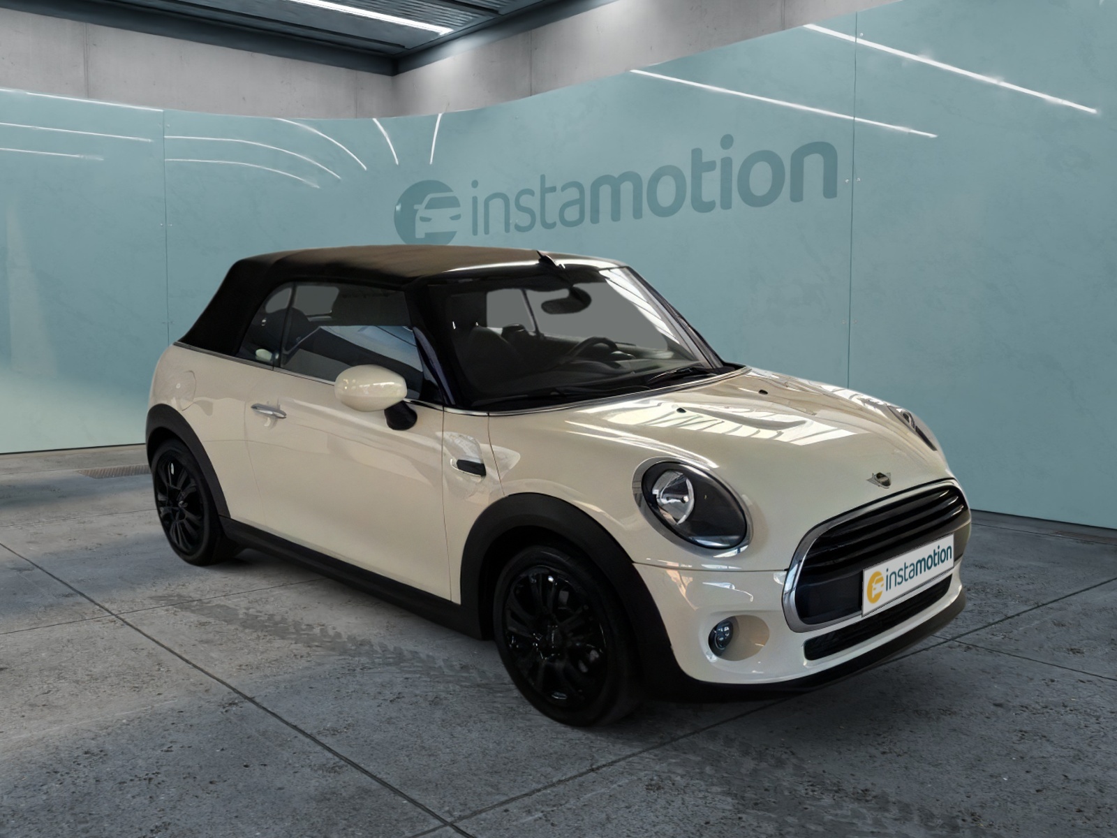 One Cabrio El. Verdeck Mehrzonenklima DAB Keyless PDC Regensensor nur auf Winterräder