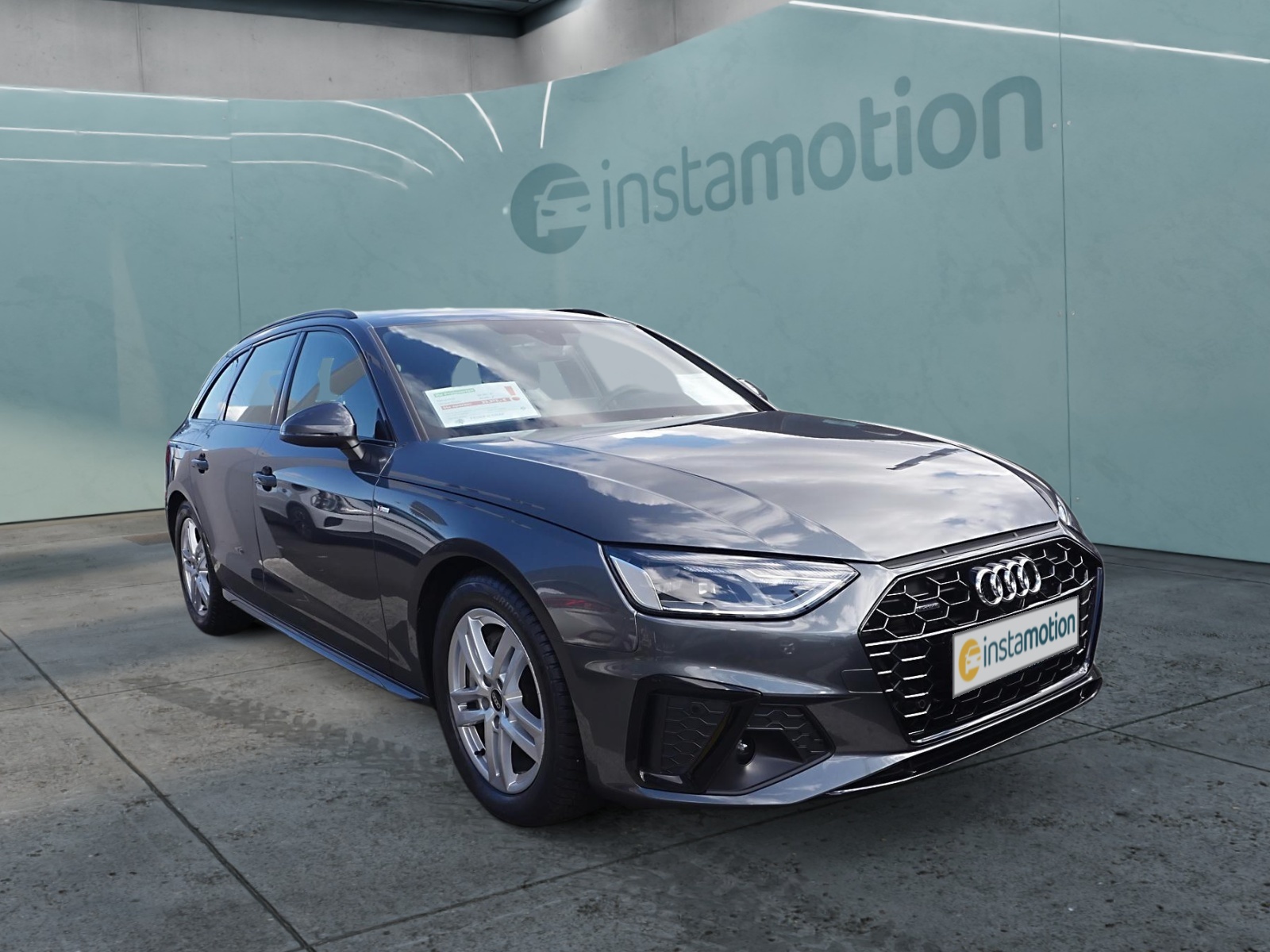 Audi A4 Avant 40 TDI qu S line V