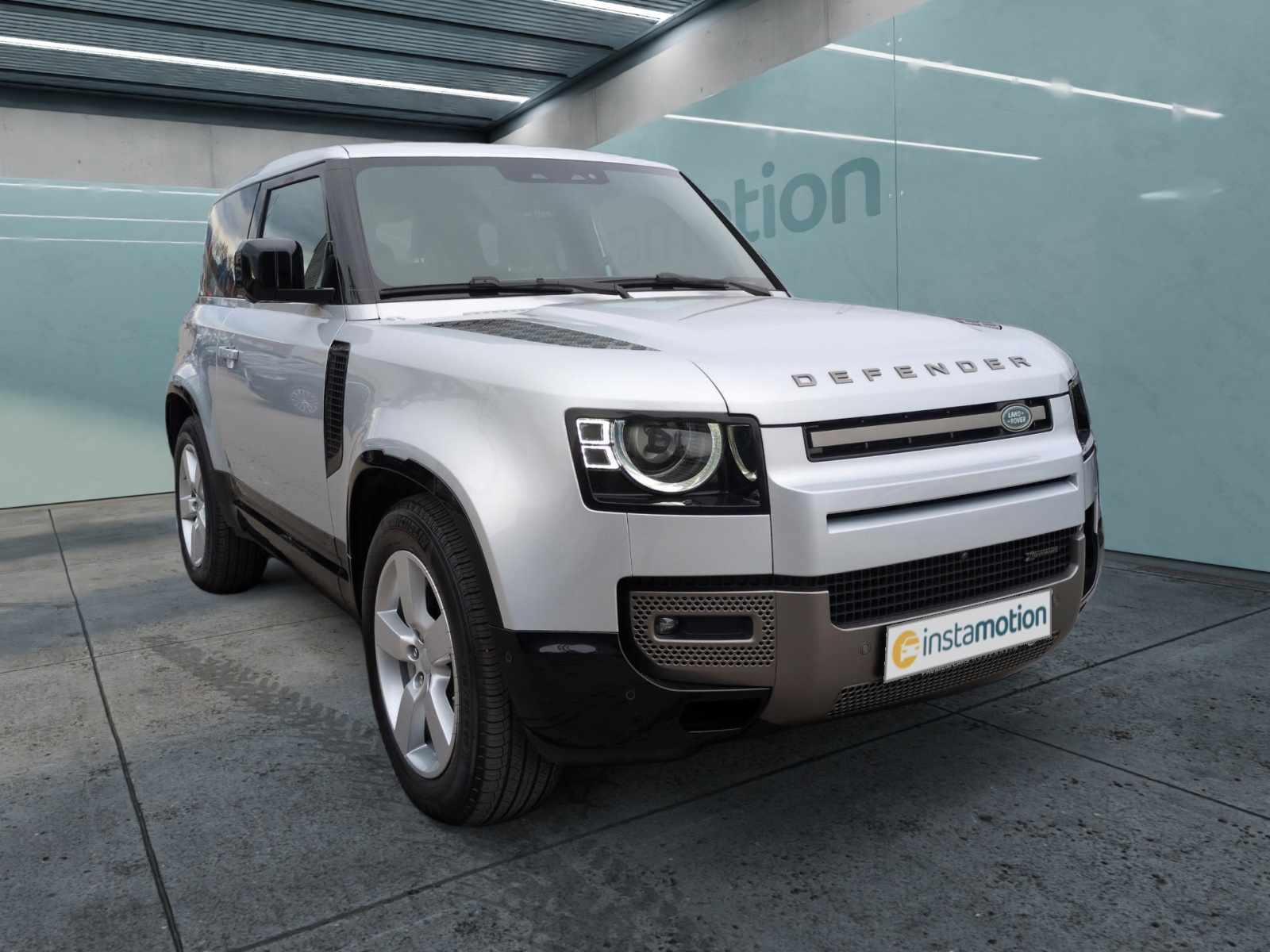 Land Rover Defender 90 D300 X-Dynamic HSE Winter-P