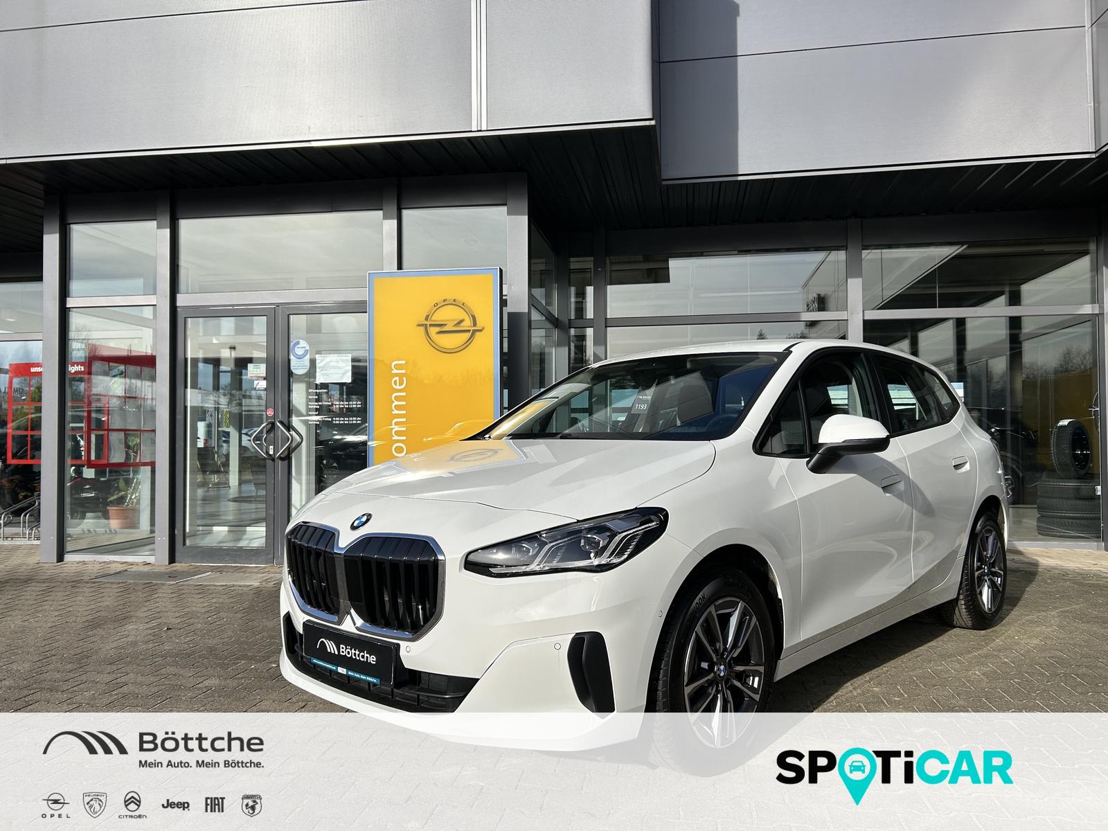 BMW 220 i Active Tourer 220 i M-Paket Assistenzsysteme